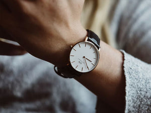 Comment Changer le Bracelet d'une Montre Daniel Wellington ?